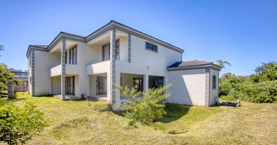 6 Bedroom Property for Sale in Beacon Bay Eastern Cape